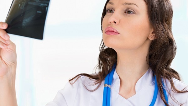 女性雄性化体征的激素治疗